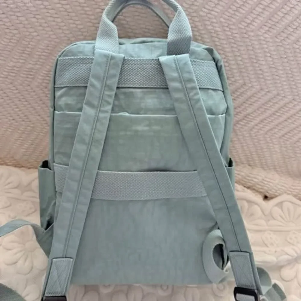 Unbranded lightweight practical